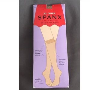 spanx Sheer Knee High nude 2Pairs